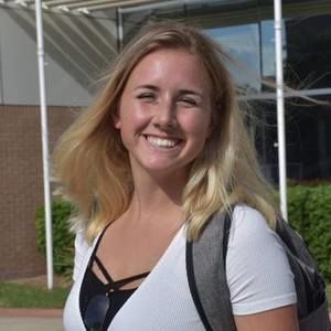 Meet your Posher, Izzy